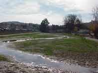 Low-flow pilot channel